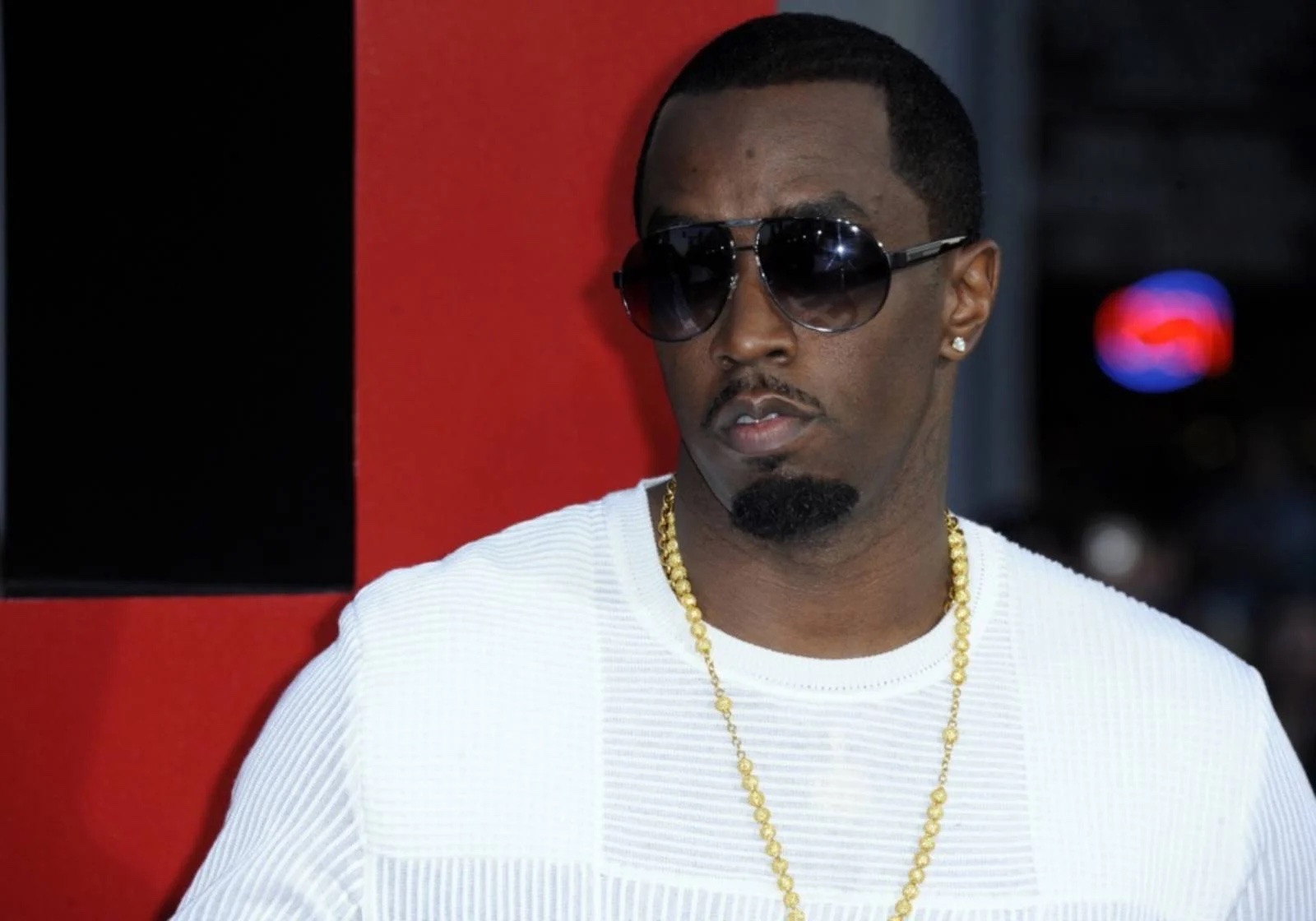 Image for 'P Diddy Exposed' article.